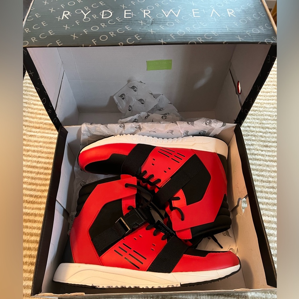 NWT Ryderwear X-Force Hi-Top - Size 11